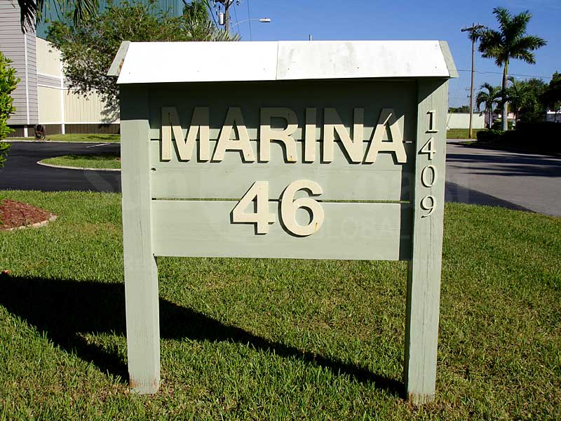 Marina 46 Signage